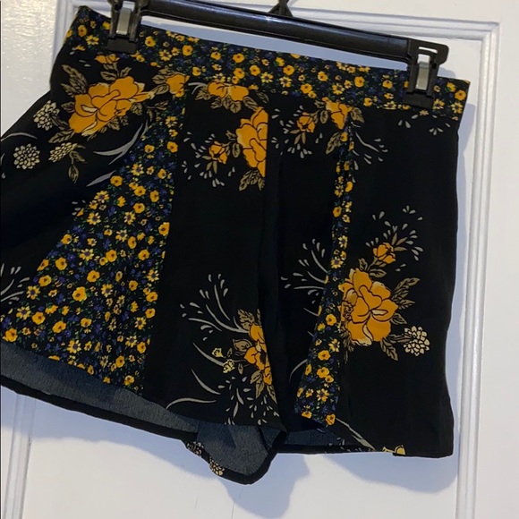 Black Flowy Shorts with Yellow and Blue Flowers - Picture 2 of 5